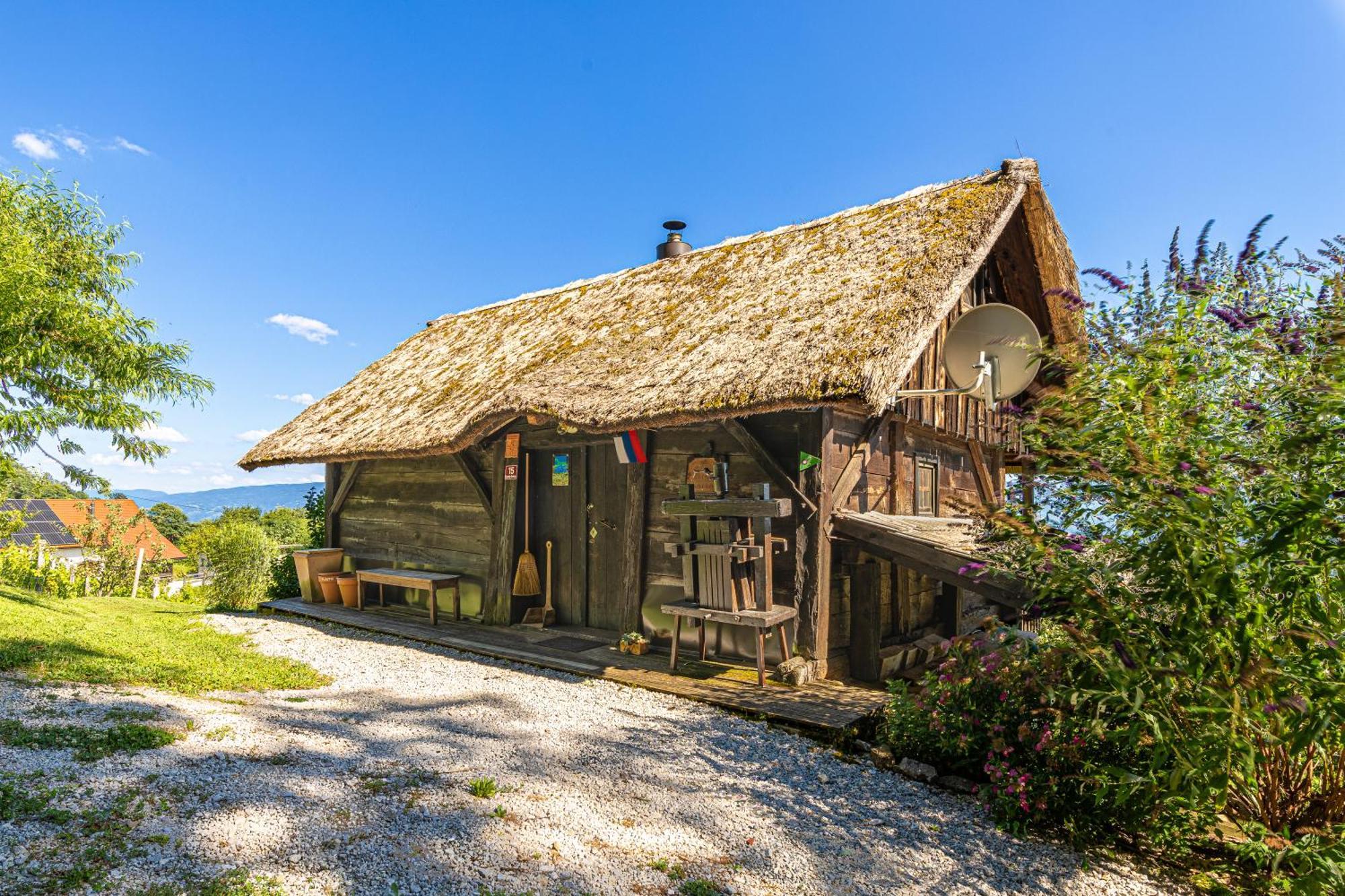 Vineyard Cottage Skatlar Otocec Ngoại thất bức ảnh
