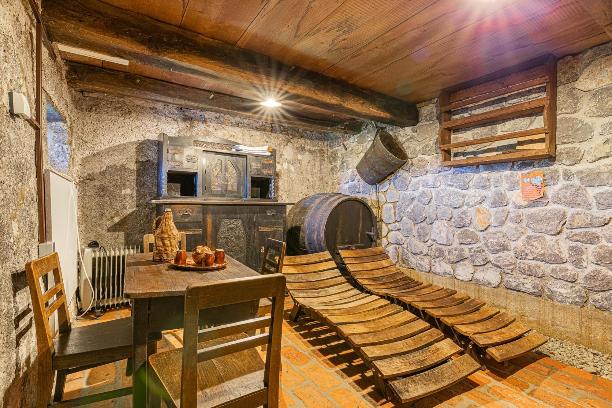 Vineyard Cottage Skatlar Otocec Ngoại thất bức ảnh