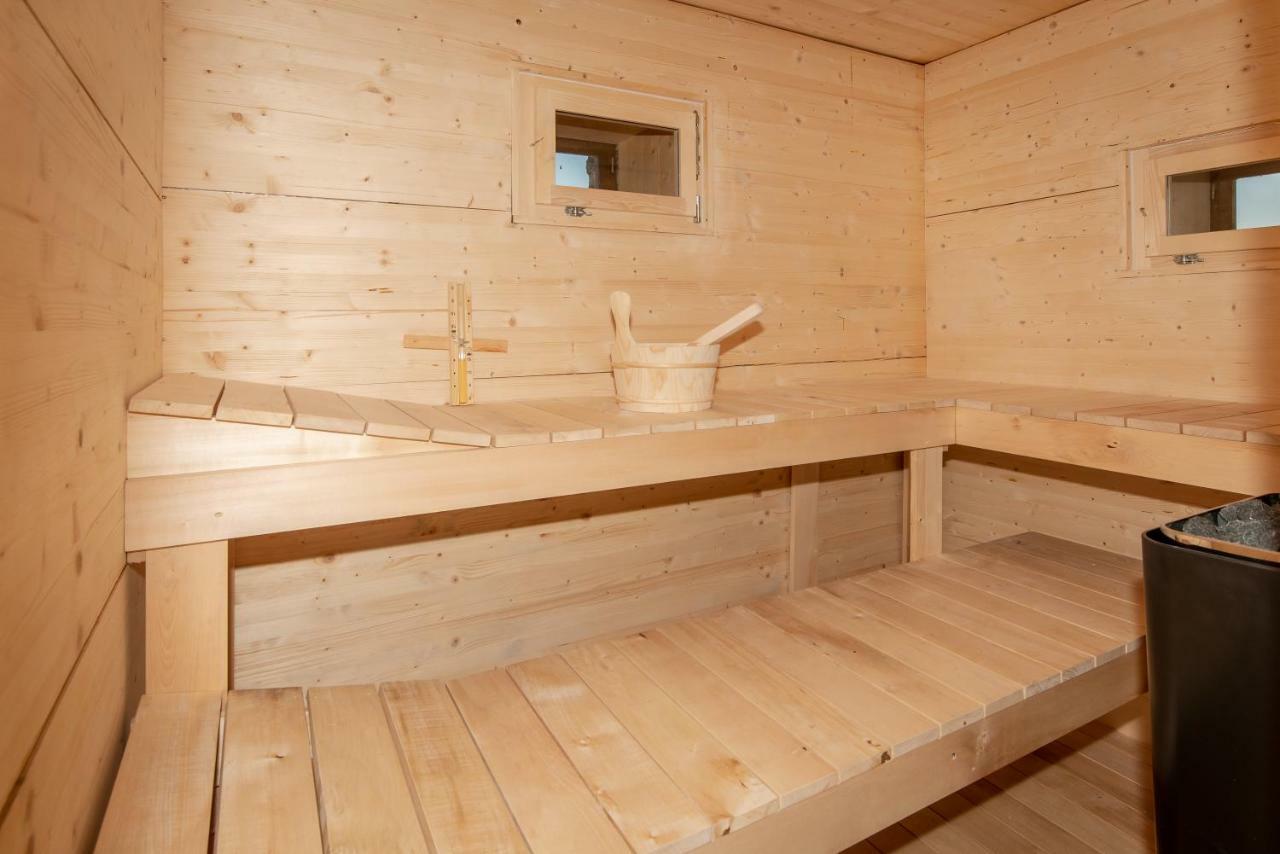 Vineyard Cottage Skatlar Otocec Ngoại thất bức ảnh